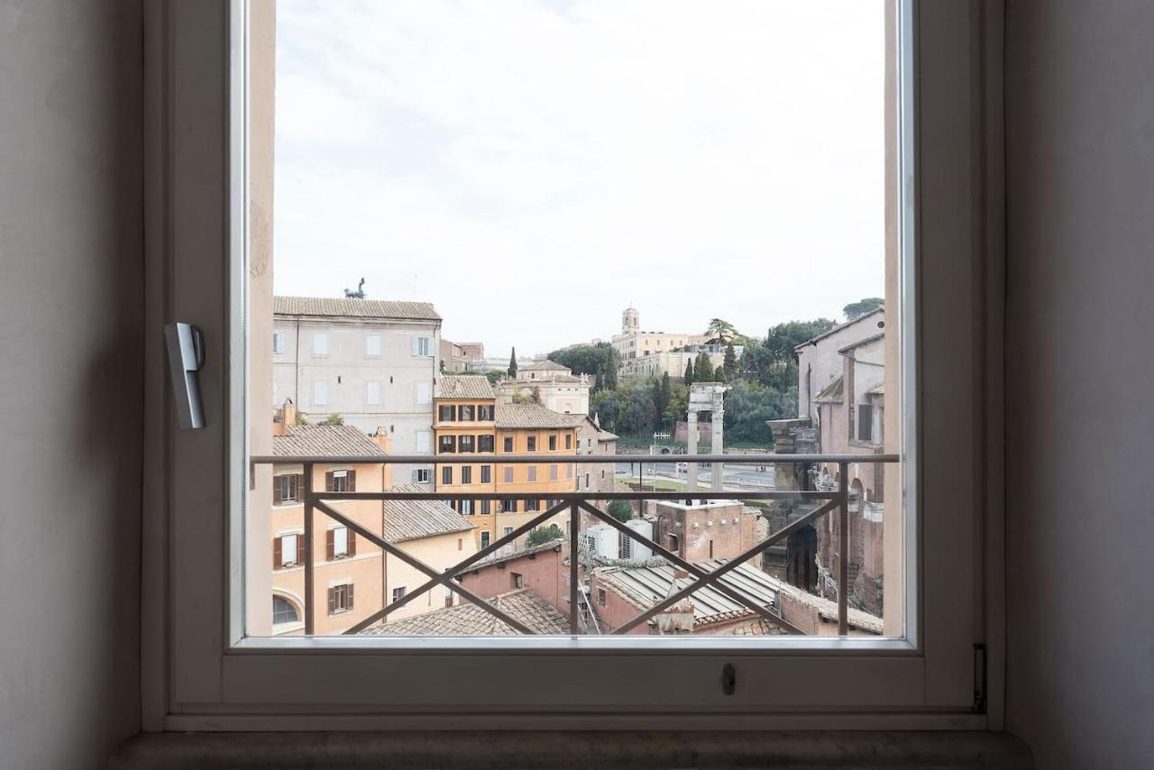 Apartment Stunning Views Over Central Rome's Rooftops - Fromhometorome
