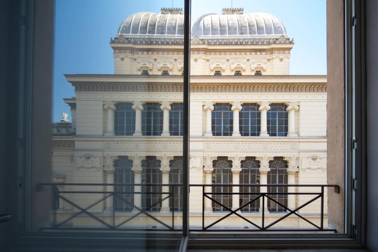 Stunning Views Over Central Rome's Rooftops - Fromhometorome Apartment